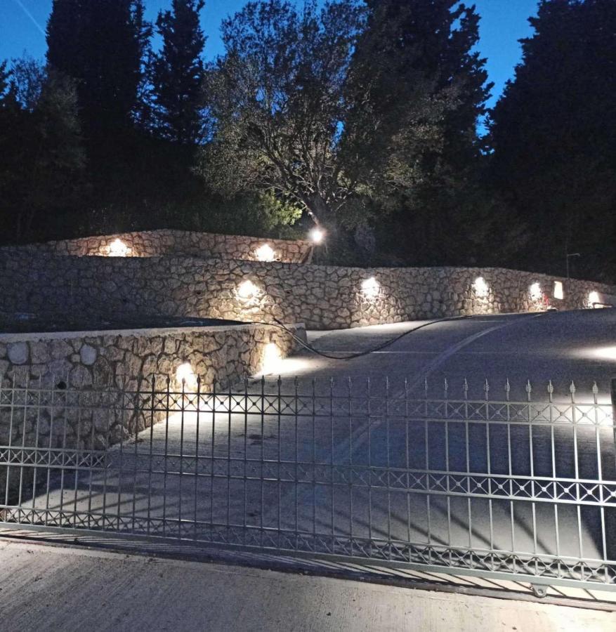 Gerakofolia-Villa Nikiana Ngoại thất bức ảnh